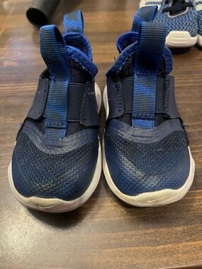 Nike Kids Navy and White Slip-On Sneakers